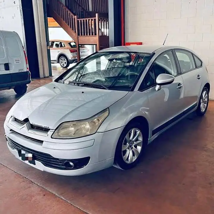 Citroën C4 Sedan 1.6 2011 100.000km $11.000.000 al contado $6.000.000 anticipo