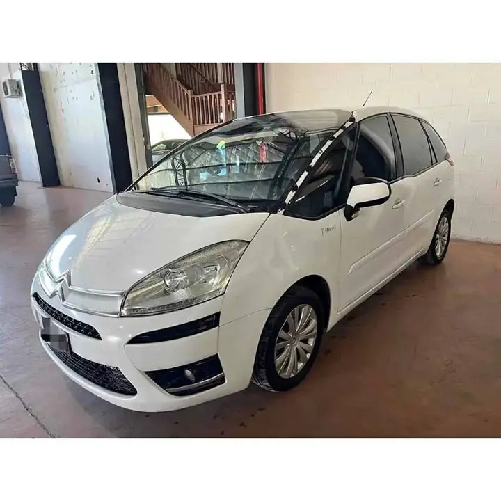 Citroen C4 Picasso 2013 1.6 140.000km $8.900usd al contado $4.450 anticipo