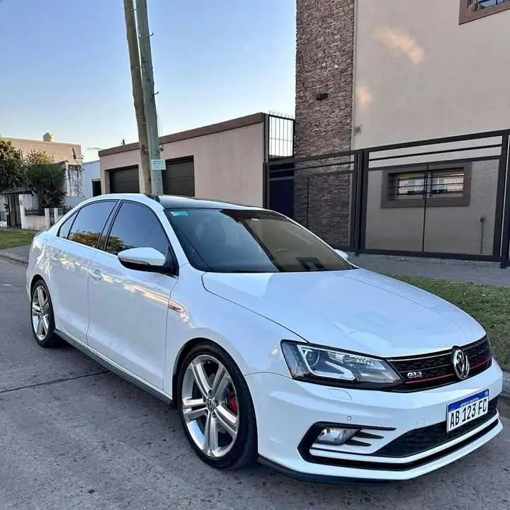 Vento GLI Año 2017 110.000km