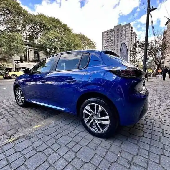 Peugeot 208 allure pack 2023