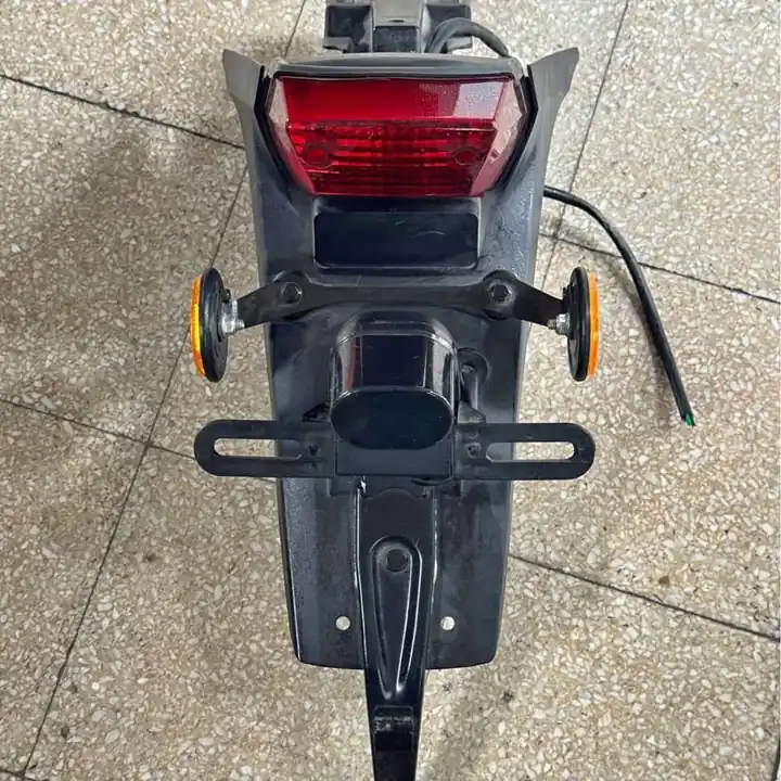 Colin con luz trasera tornado 250 original 2023