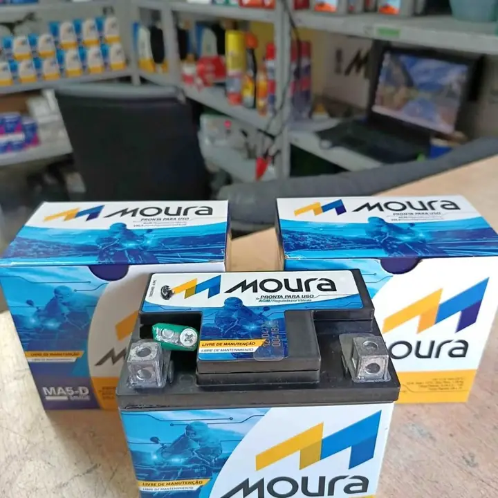 Baterías de motos moura $60.000 local en flores av San Pedrito 605 capital federal