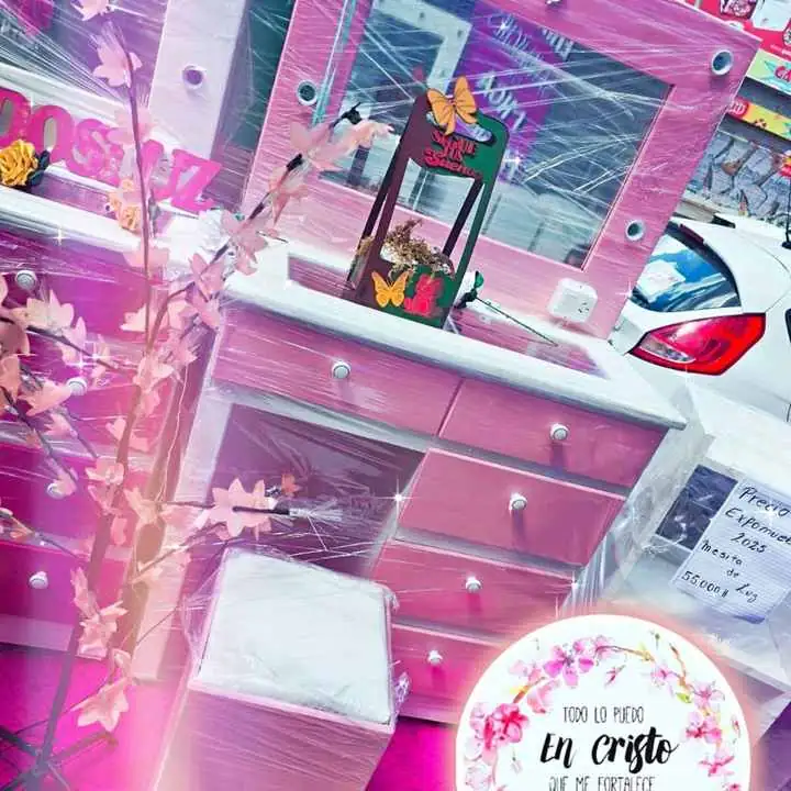 Para esta navidad regala un super regalo y a los mejores precios maquilladores hollywood