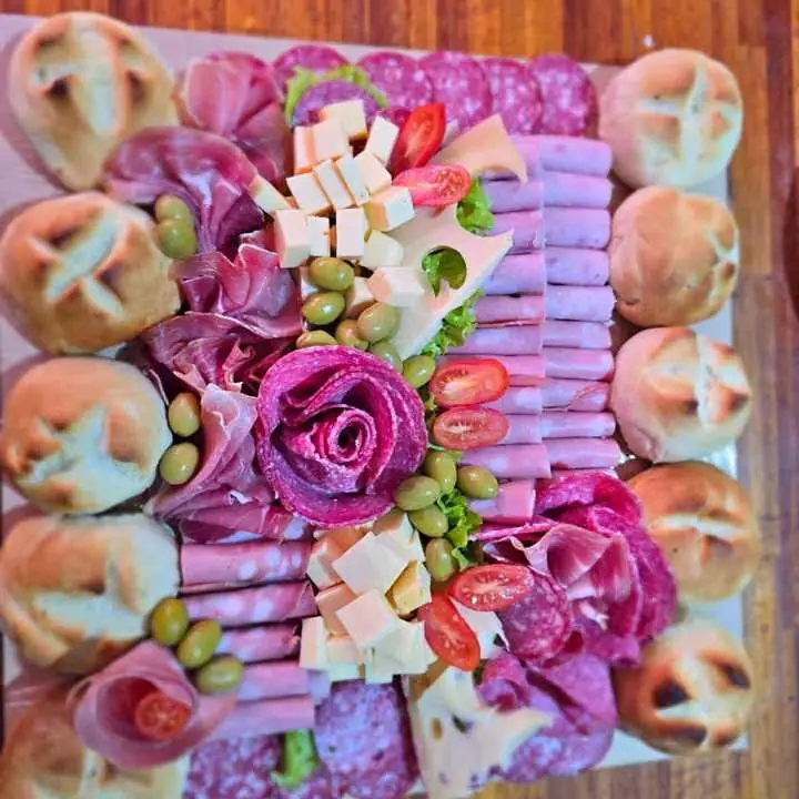 Sabores que enamoran a papá Elegí la picada perfecta y festejen juntos