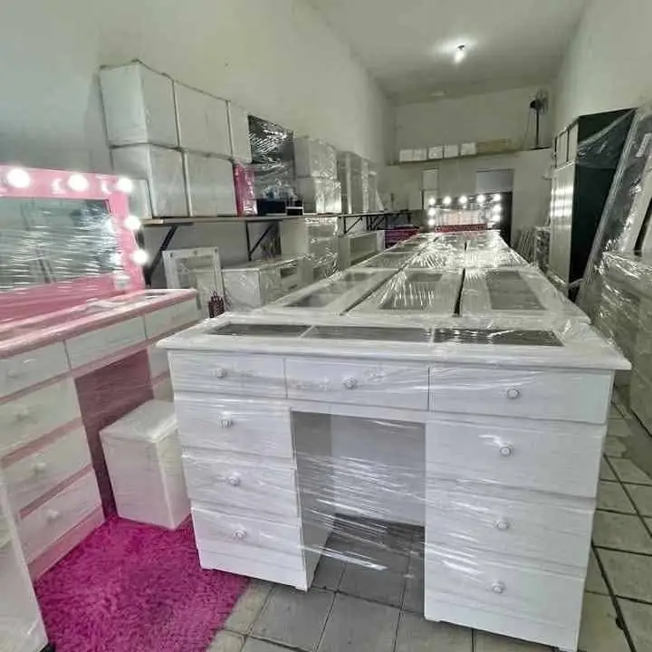 Tocadores Hollywood para entrega inmediata. Abonas al recibir
