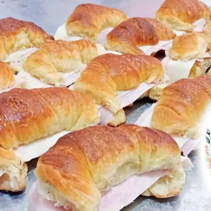 Medialunas las mejores super riquisimas Rellenas 8.000$ sin relleno 6.000$