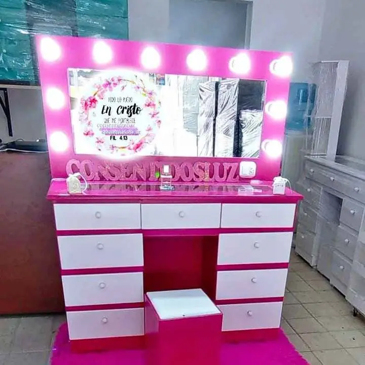 Máquillador Hollywood 235.000$