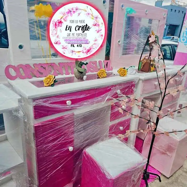 Se viene la navidad y regala un super regalo a los mejores precios Maquilladores Hollywood