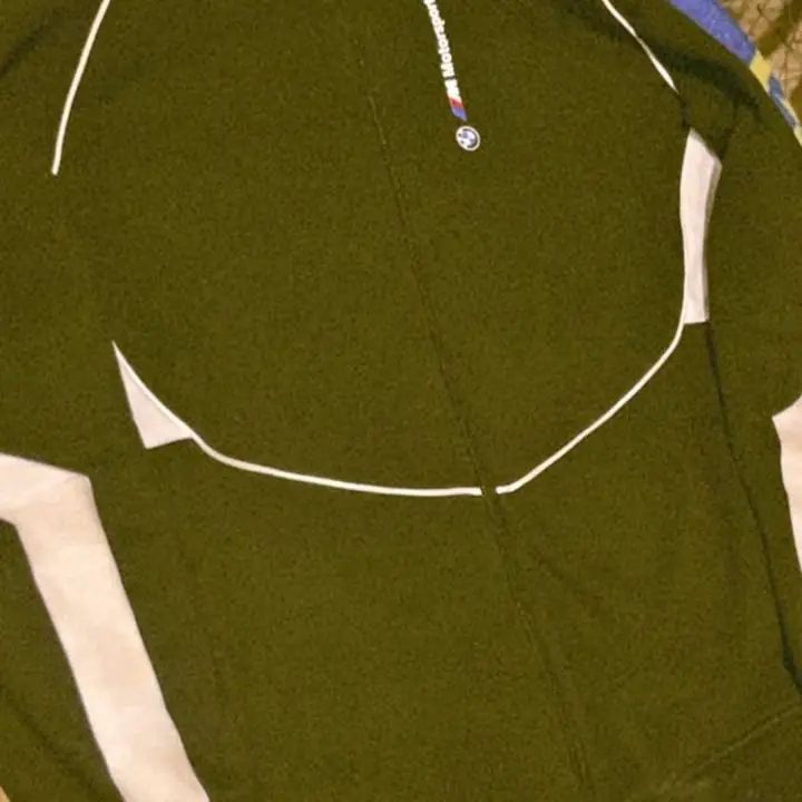 Campera BMW (talle M)