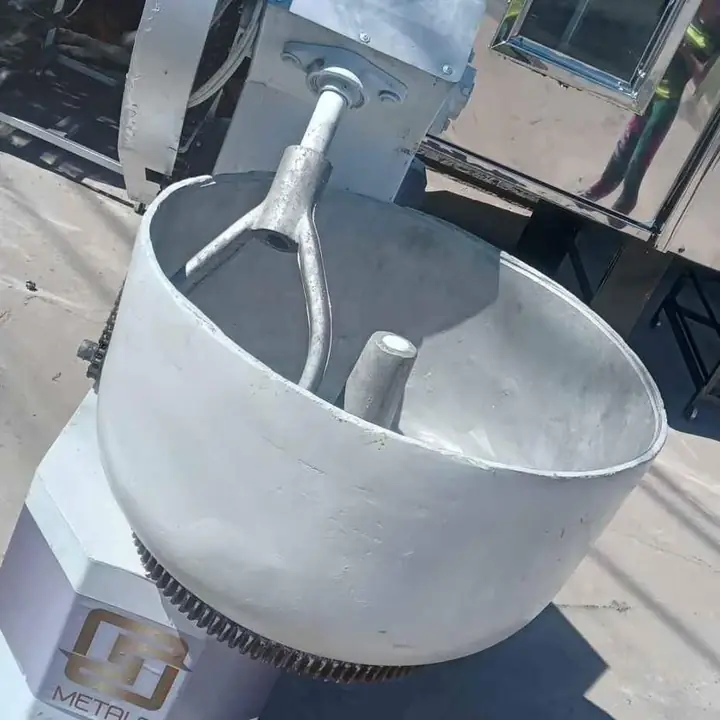 Amasadora de 50kg de fundición de aluminio