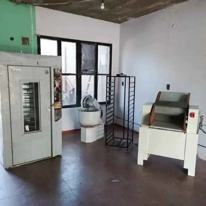 Hornos y máquinas de panadería