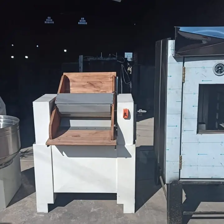 Hornos y maquinas de panadería