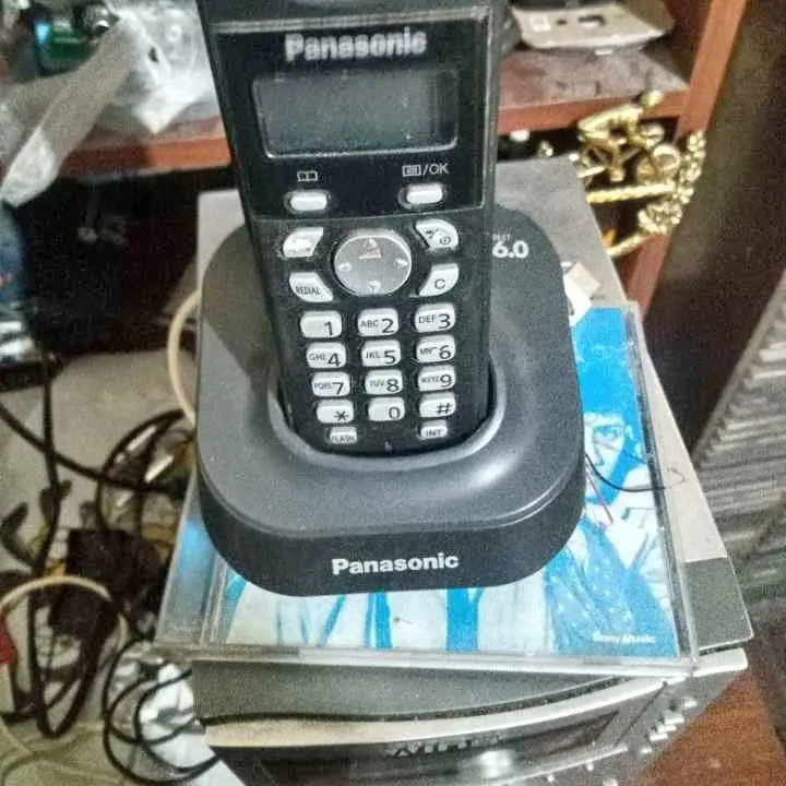 Teléfono inalámbrico panasonic kx-tg1311ag