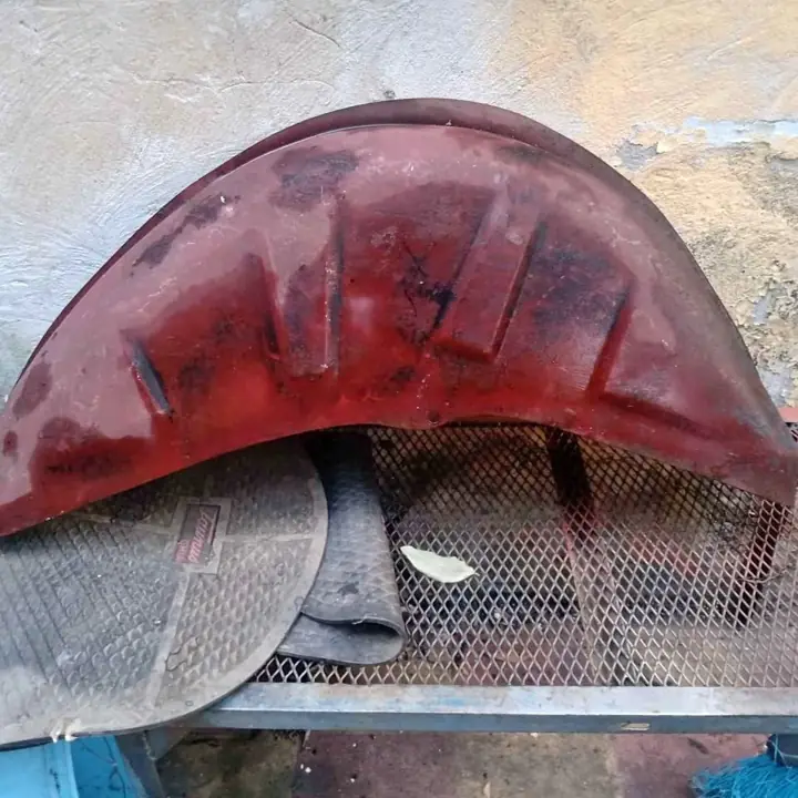 Pasarueda Ford taunus interno nuevo guardado hace años de chapa buena