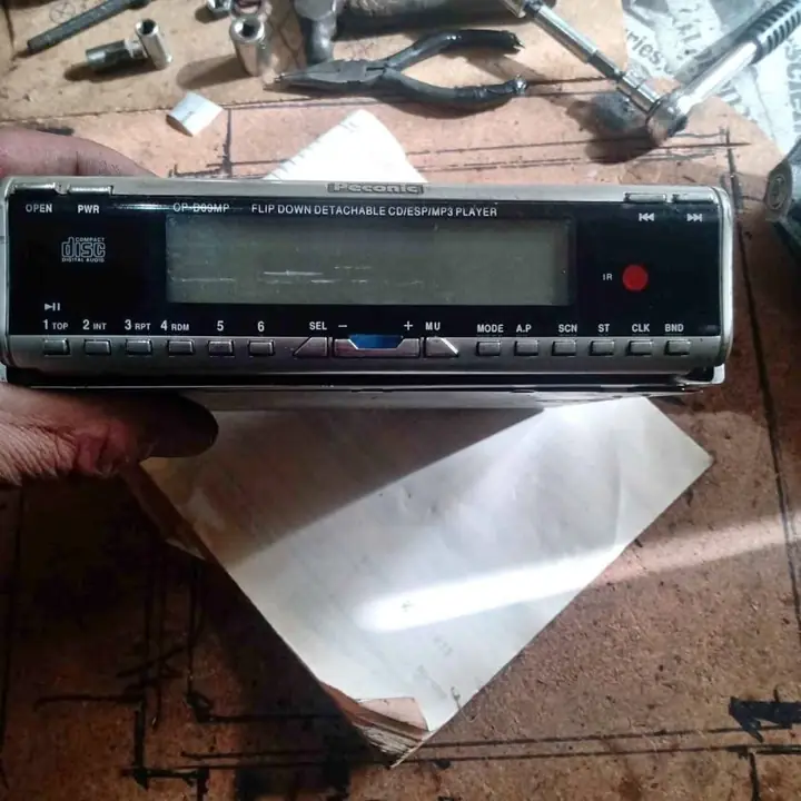 Stereo para auto CD peconic y el Sony leer descripción