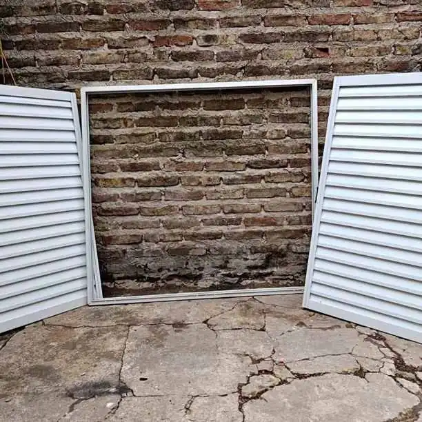 Postigon de aluminio