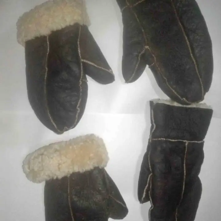Mitones de cuerina