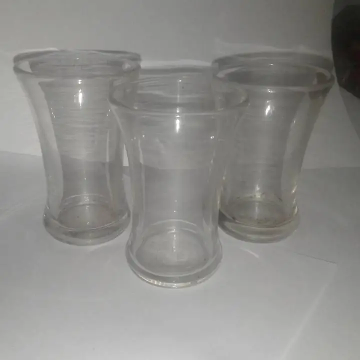 Licorera con 3 vasos shot
