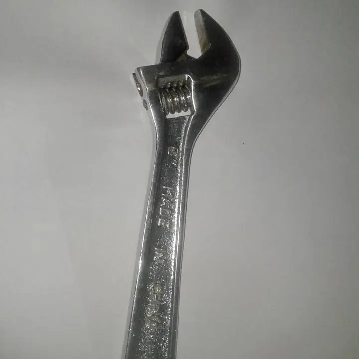 Llave francesa marca Drop forged • Medida 6 ́ ́