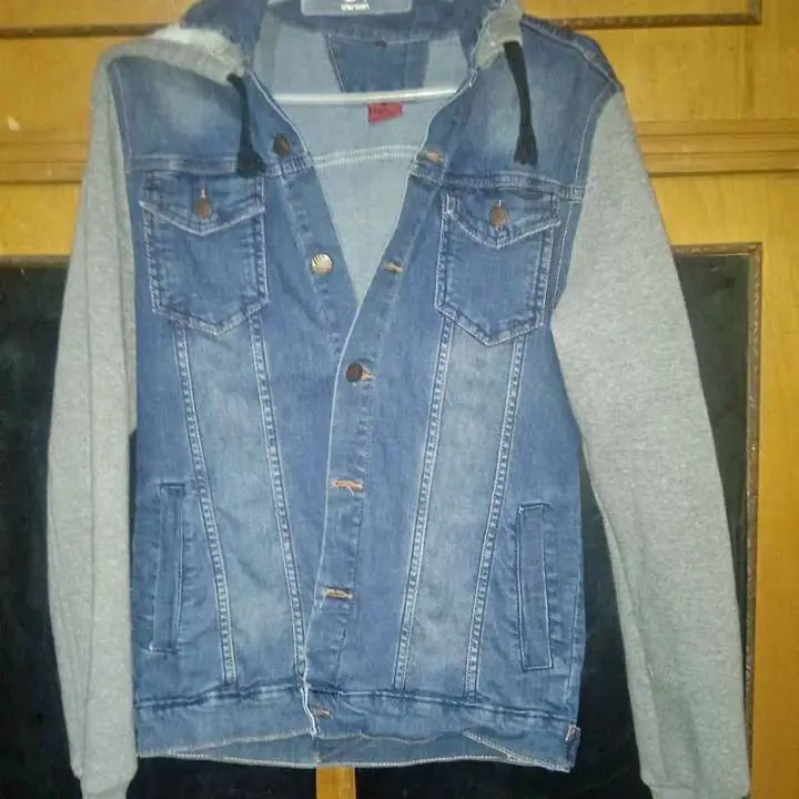 Campera con capucha
