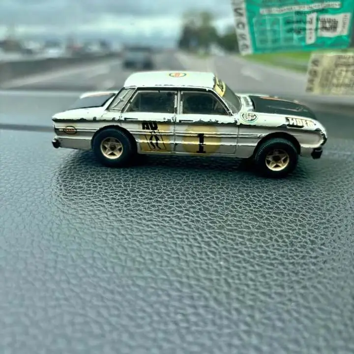 Ford Falcon Buby escala 1:43