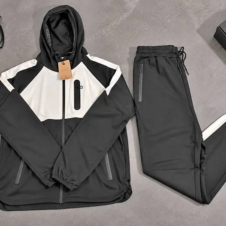 Conjunto tech