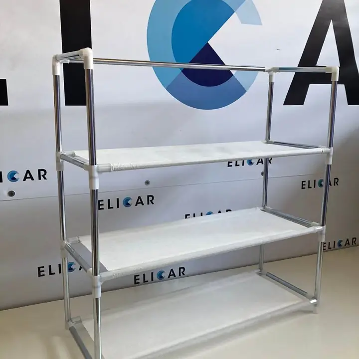 Zapatero organizador