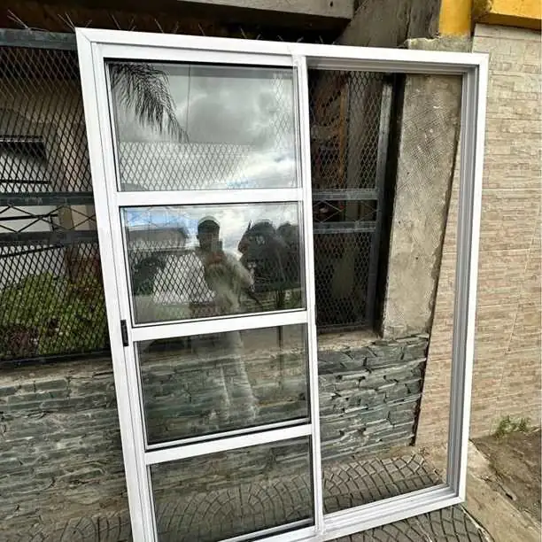 Ventana balcón de aluminio blanco 150x200 – Zona Oeste / Zona Sur