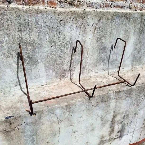 Portamacetas de hierro para colgar en balcones