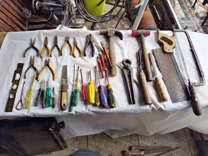 Lote de herramientas manuales usadas zona caballito hago envios