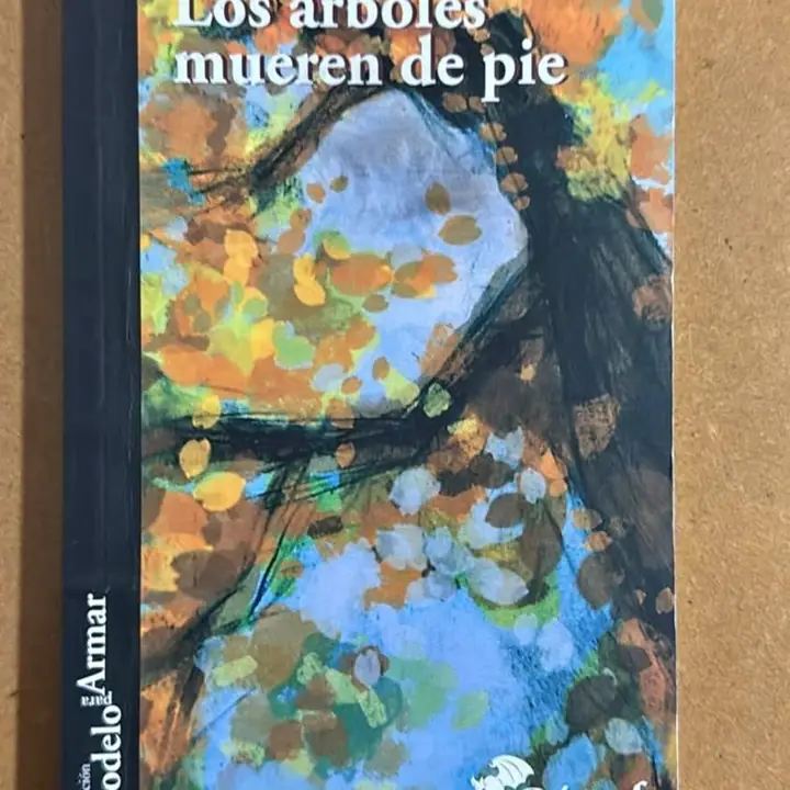 Los árboles mueren de pie