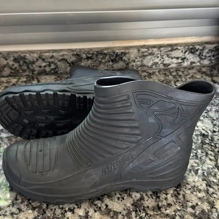 Botas alpina de PVC – nuevas sin uso