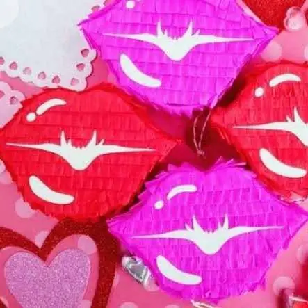 Mini piñatitas San Valentin