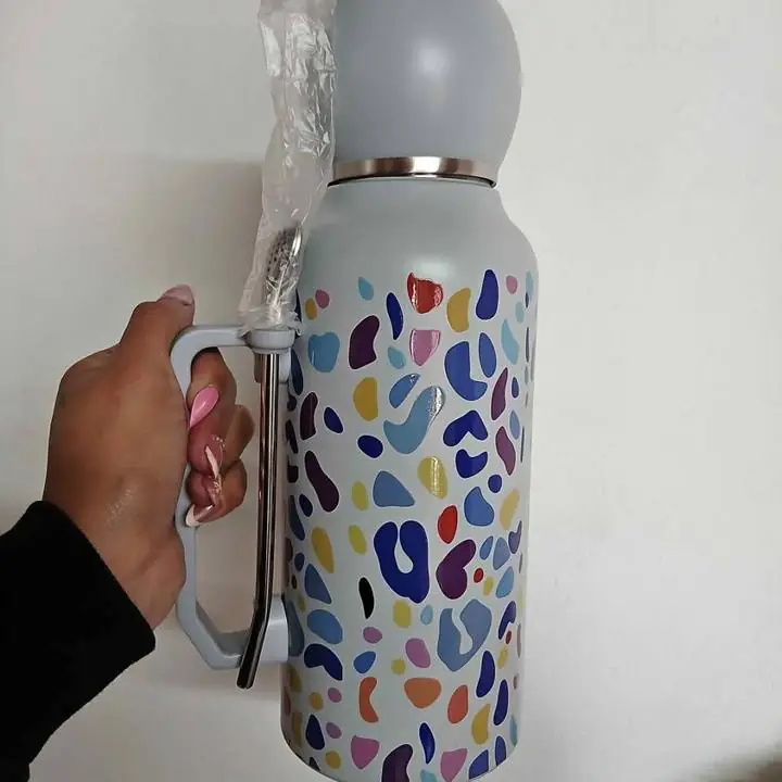 Termo mate y bombilla