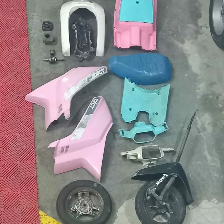 Honda tact 80s piezas