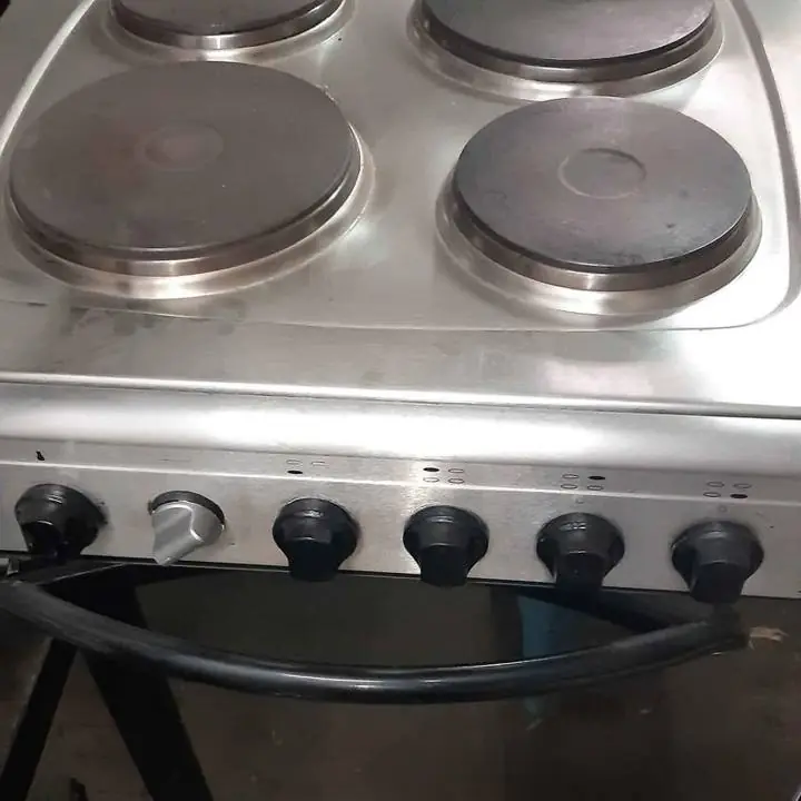 Cocina Eléctrica marca Domec