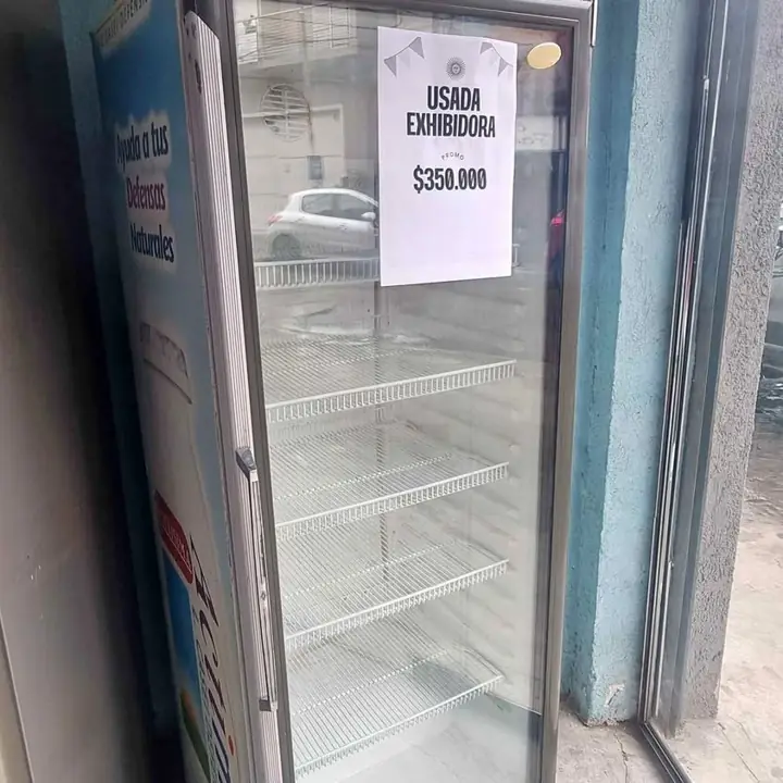 Exhibidora usada con garantía
