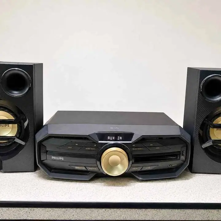 Mini componente Philips FX20X/77 con sus 2 parlantes originales