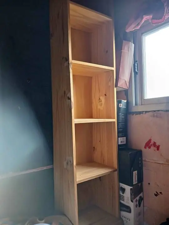 Mueble 4 espacios, como nuevo es alto