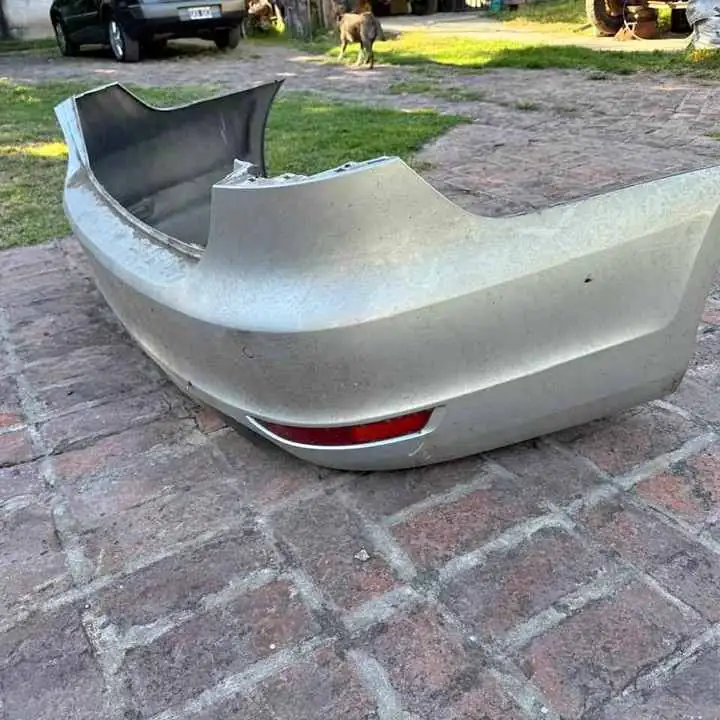 Wolskwagen Vento Tsi 2012/14 Paragolpes trasero usados impecables