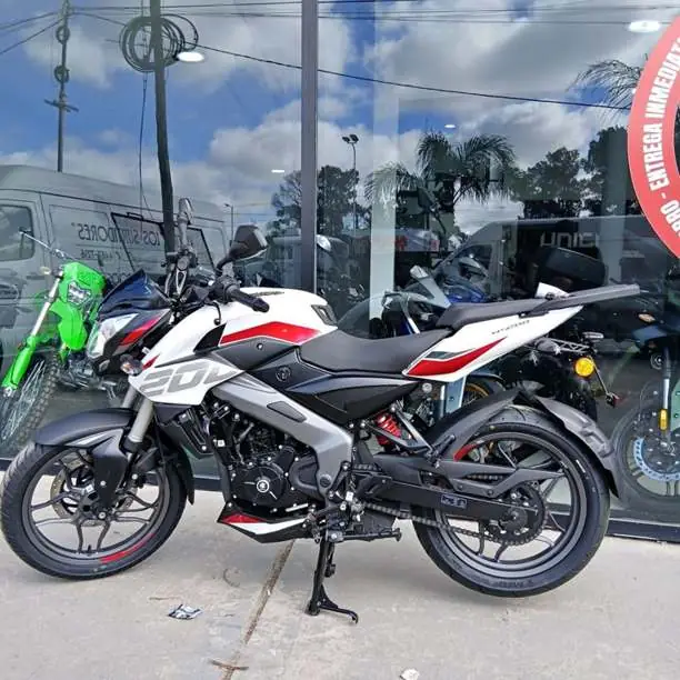 !MOTO! Rousser ns200