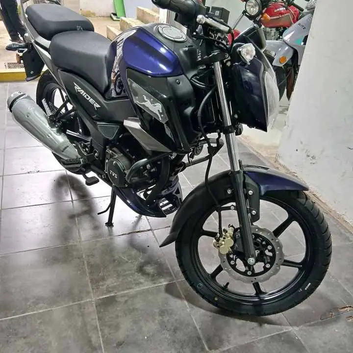 !MOTO! Tvs raider 125