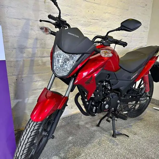 Honda twister cb125f