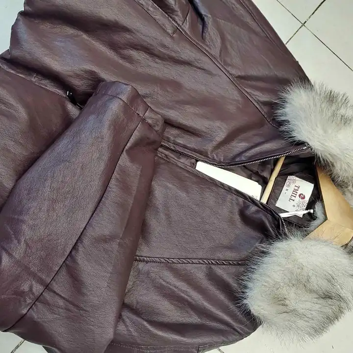 Bombers con piel desmontable
