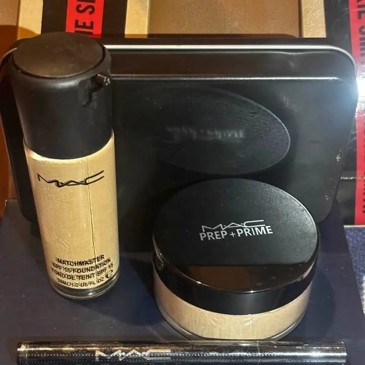 Base mate vidrio + polvo volátil sellador con primer y Pre base + labial mate barra !
