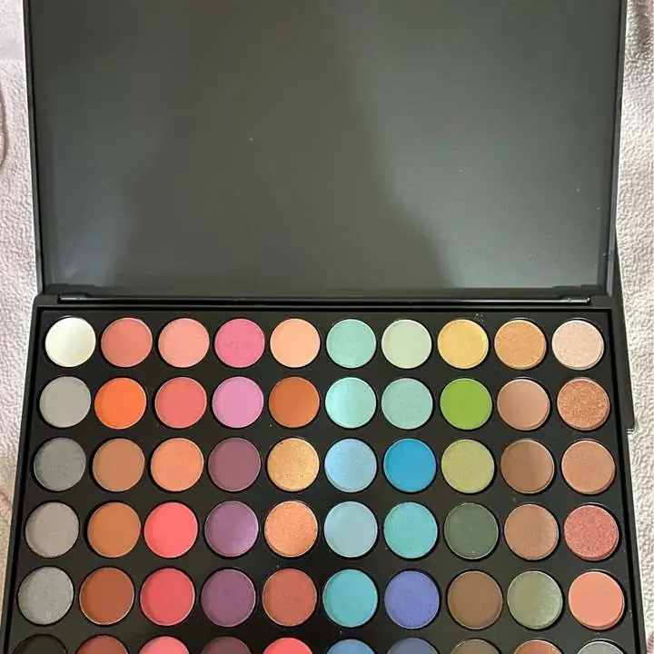 Paleta profesional de 60 tonos !