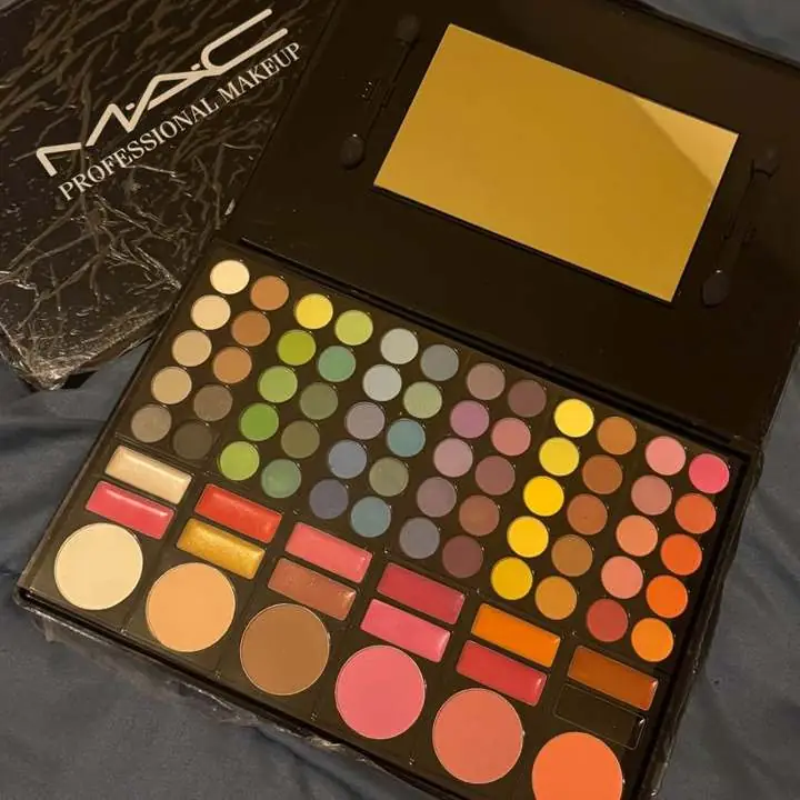 Pupa Mac completa ! Sombras labiales corrector rubor !