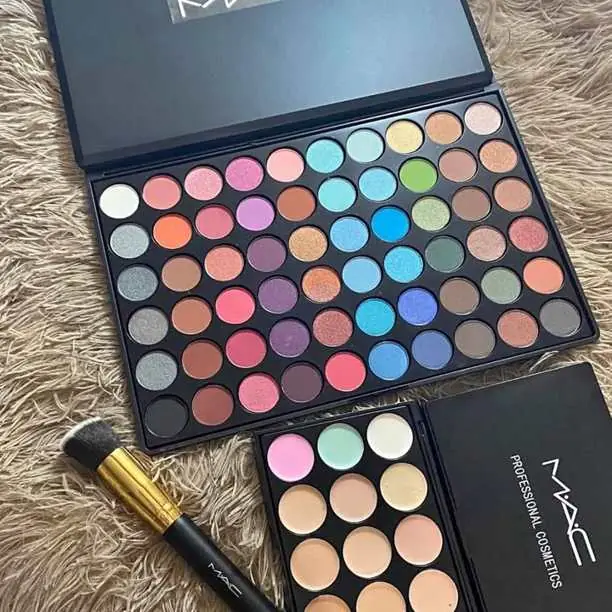Box completo de maquillaje envíos o entregas personales