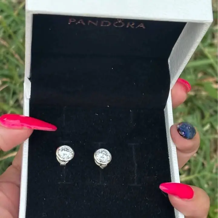Aros de plata 925 con piedra blanca y strass Pandora !