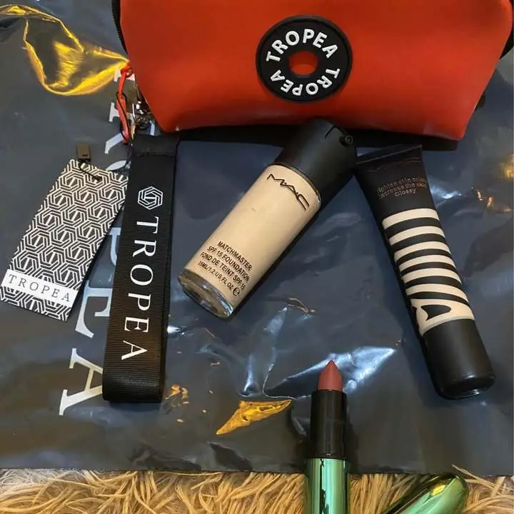 Set completo de maquillaje + nesecer de regalo ! Original tropea